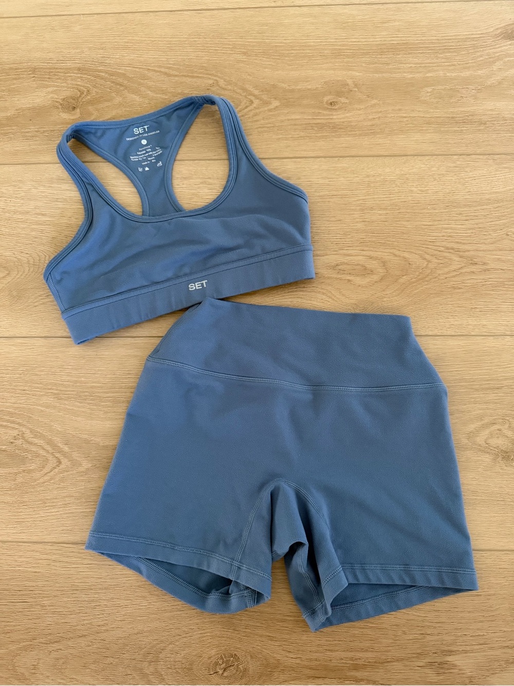 SET Active Formcloud Set - Racer Back Bra and Bike Shorts in Mineral